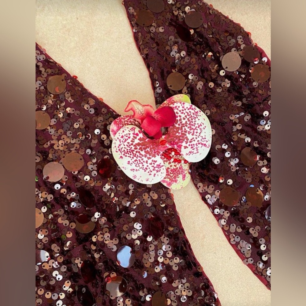 Halter Sequin Set by Eduarda Gutierrez Soleia M - Picture 4 of 5